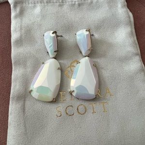 RARE Kendra Scott Earrings White Iridescent